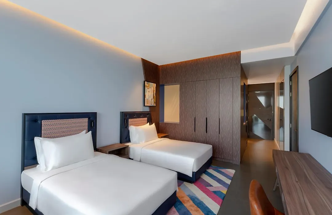 Hyatt Centric Jumeirah Dubai-1